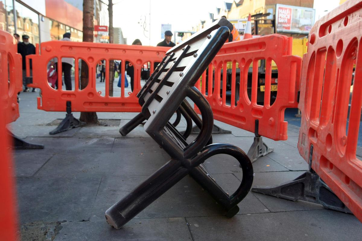 Homeless Somali Family S Bench Ripped Up By Tfl After One Of Them